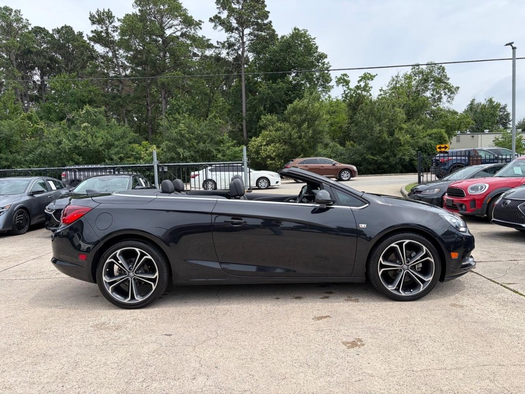 Buick Cascada Vehicle Full-screen Gallery Image 05