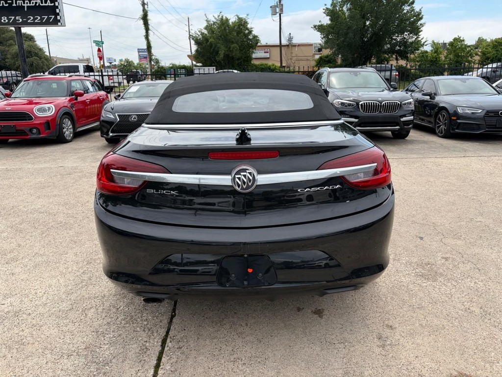 Buick Cascada Vehicle Full-screen Gallery Image 09