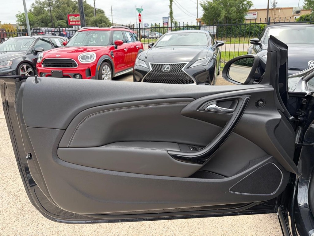 Buick Cascada Vehicle Full-screen Gallery Image 15