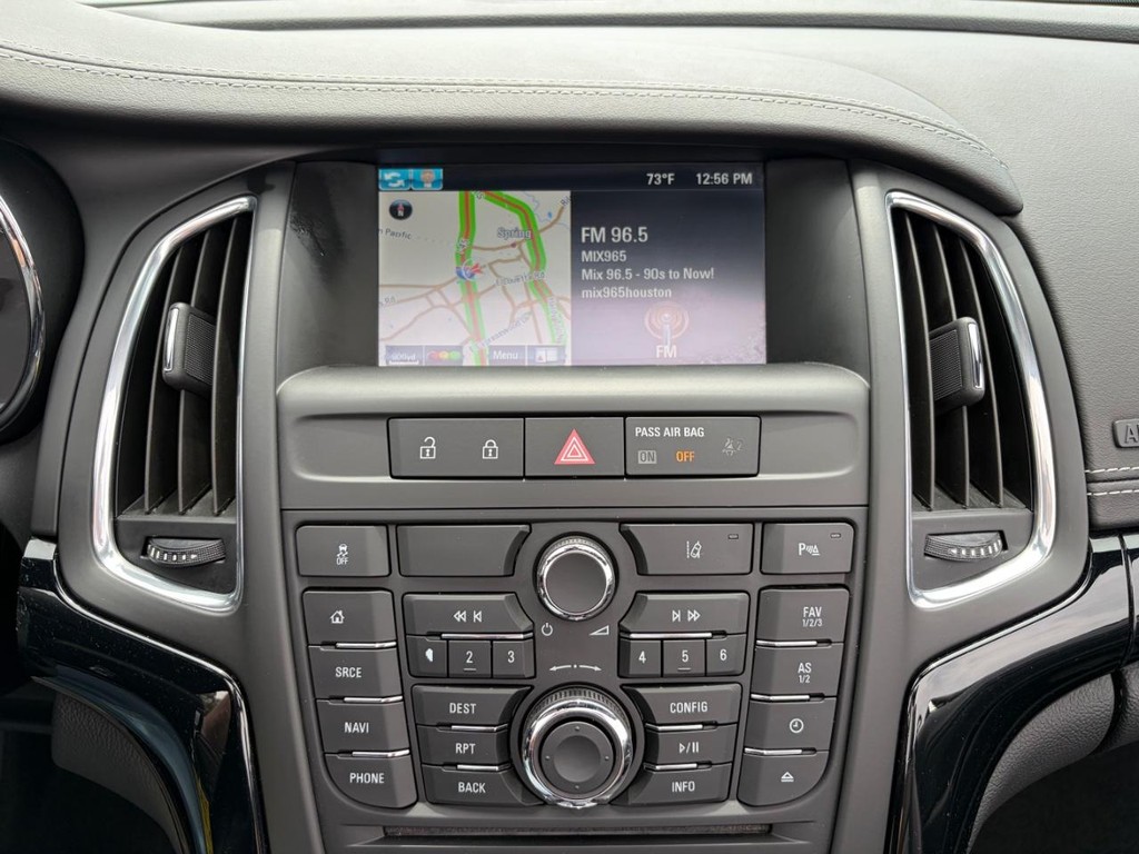 Buick Cascada Vehicle Full-screen Gallery Image 23