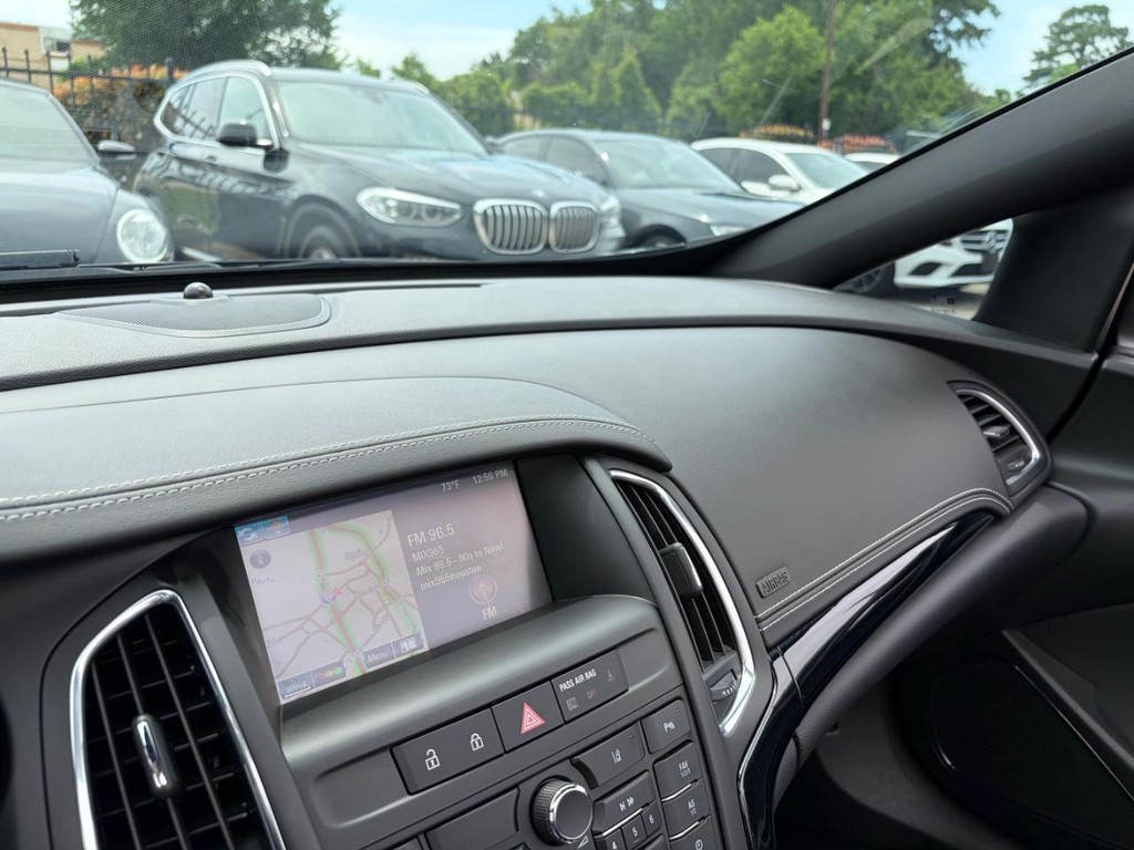 Buick Cascada Vehicle Full-screen Gallery Image 27