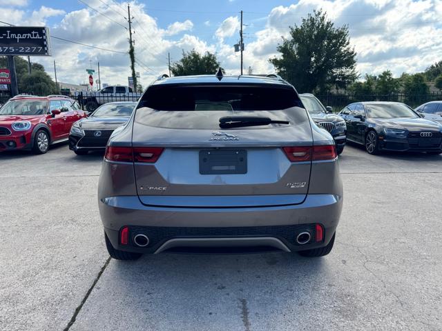 Jaguar E-Pace Vehicle Full-screen Gallery Image 07