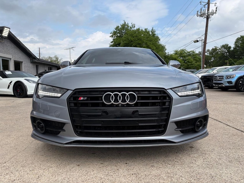 Audi S7 Vehicle Full-screen Gallery Image 02