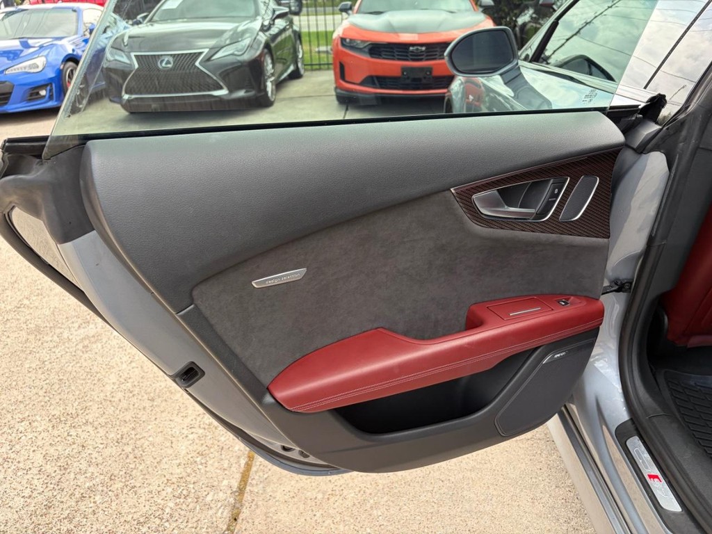 Audi S7 Vehicle Full-screen Gallery Image 19