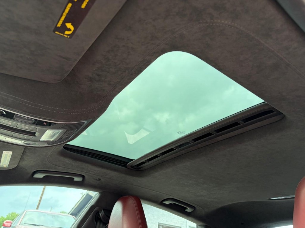 Audi S7 Vehicle Full-screen Gallery Image 28