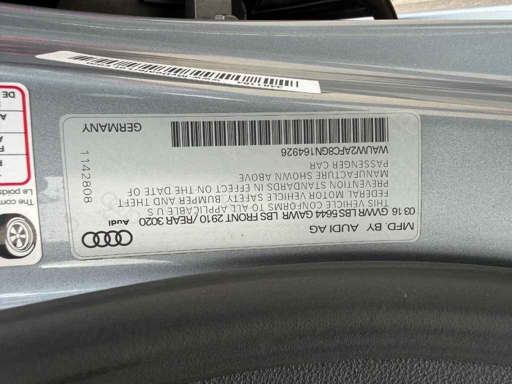 Audi S7 Vehicle Full-screen Gallery Image 31