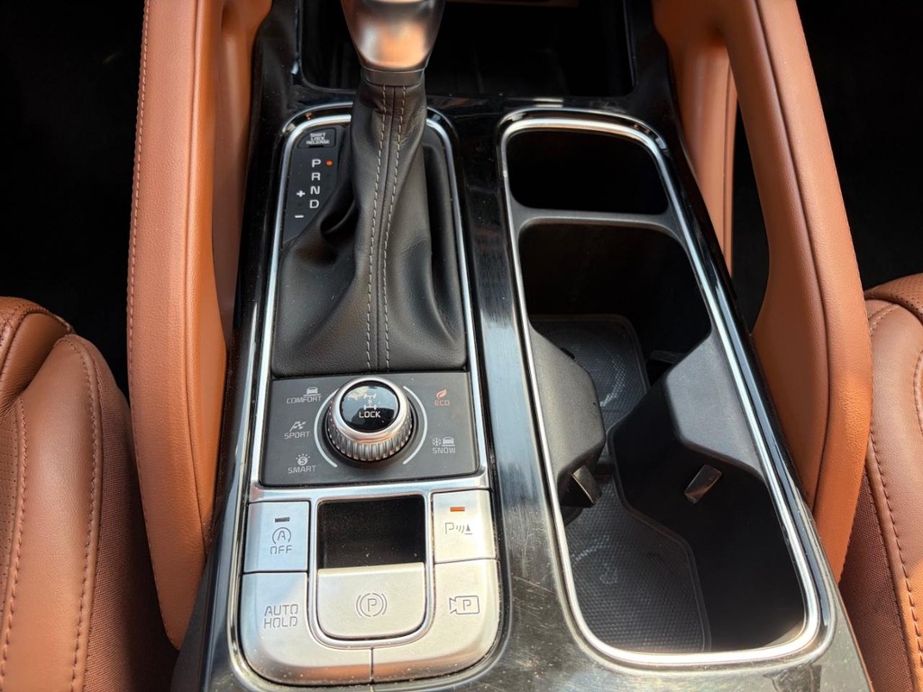 Kia Telluride Vehicle Full-screen Gallery Image 25