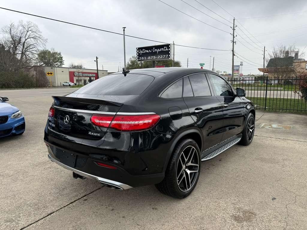 Mercedes-Benz GLE 450 Vehicle Full-screen Gallery Image 06