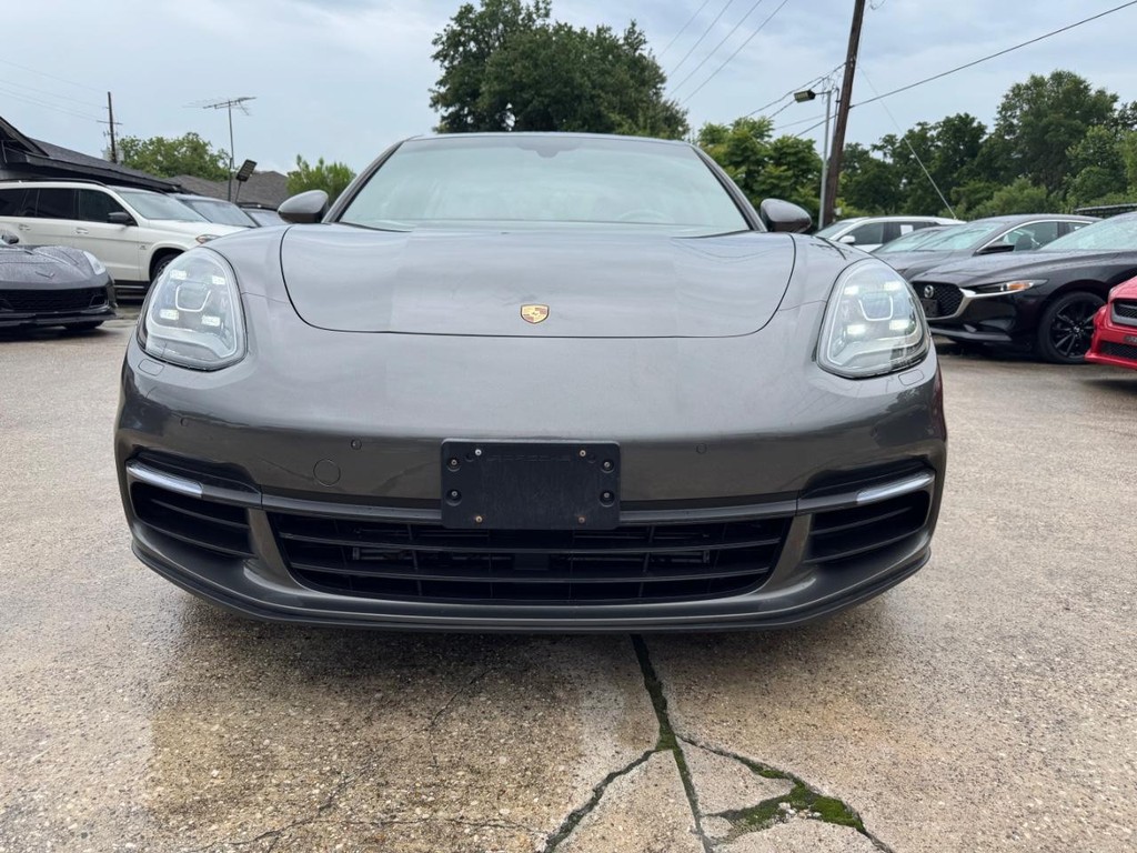 Porsche Panamera Vehicle Full-screen Gallery Image 02