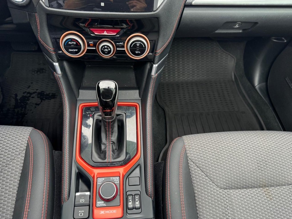 Subaru Forester Vehicle Full-screen Gallery Image 24