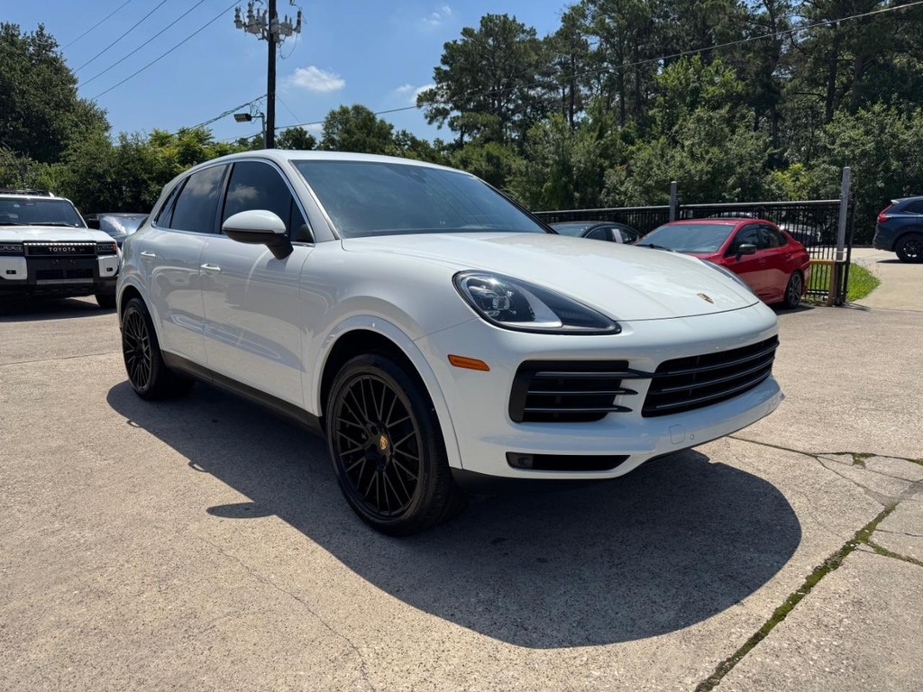 Porsche Cayenne Vehicle Full-screen Gallery Image 04