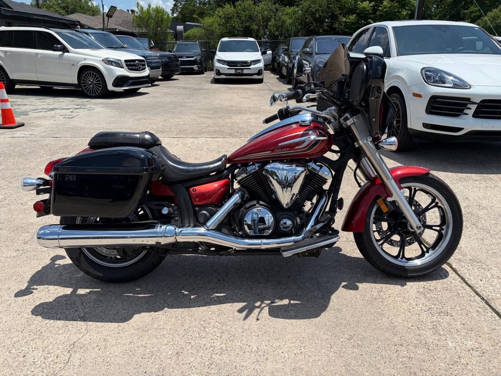 Yamaha XVS950 V-STAR Vehicle Full-screen Gallery Image 04