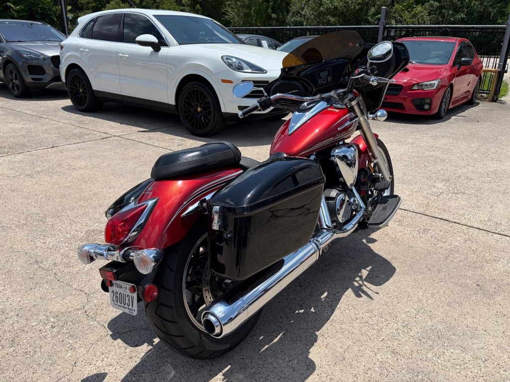 Yamaha XVS950 V-STAR Vehicle Full-screen Gallery Image 05
