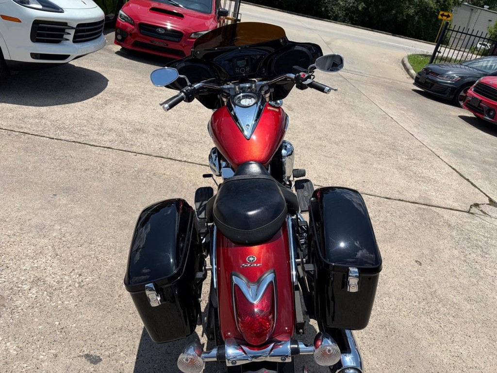 Yamaha XVS950 V-STAR Vehicle Full-screen Gallery Image 06