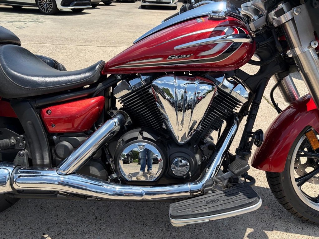 Yamaha XVS950 V-STAR Vehicle Full-screen Gallery Image 09