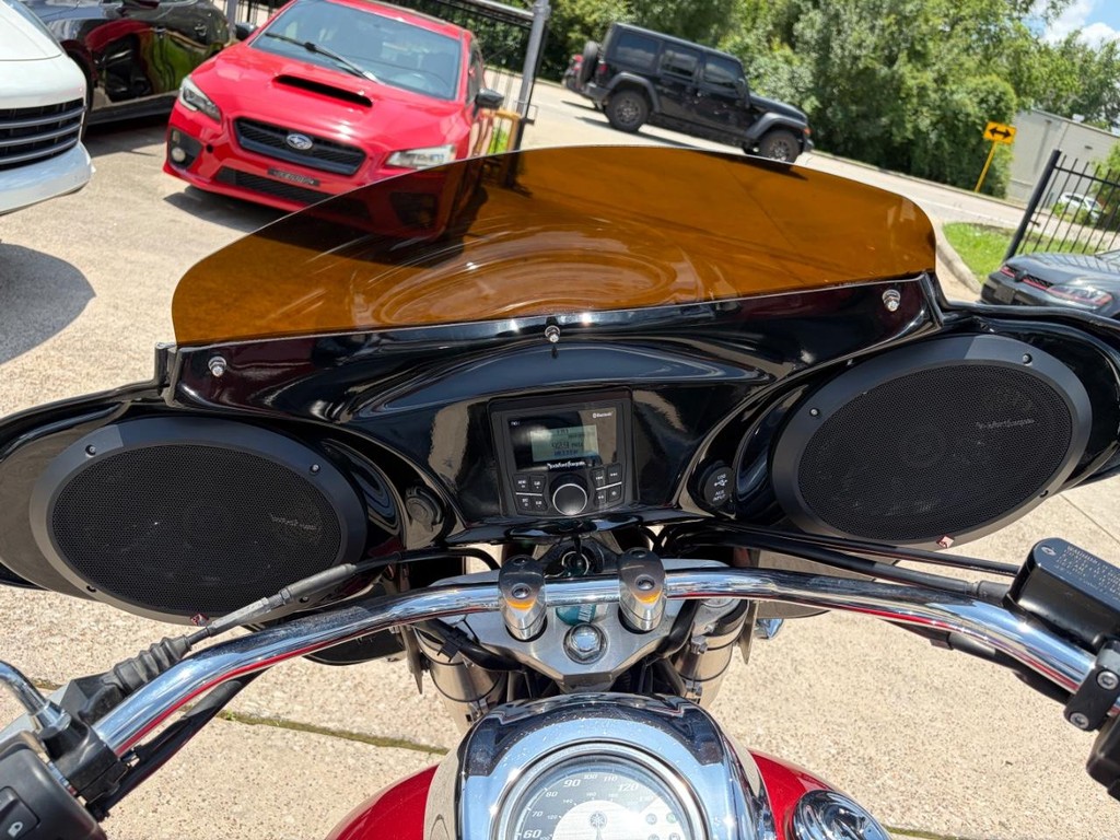 Yamaha XVS950 V-STAR Vehicle Full-screen Gallery Image 11