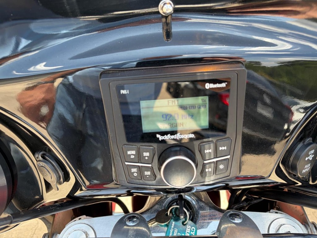 Yamaha XVS950 V-STAR Vehicle Full-screen Gallery Image 12