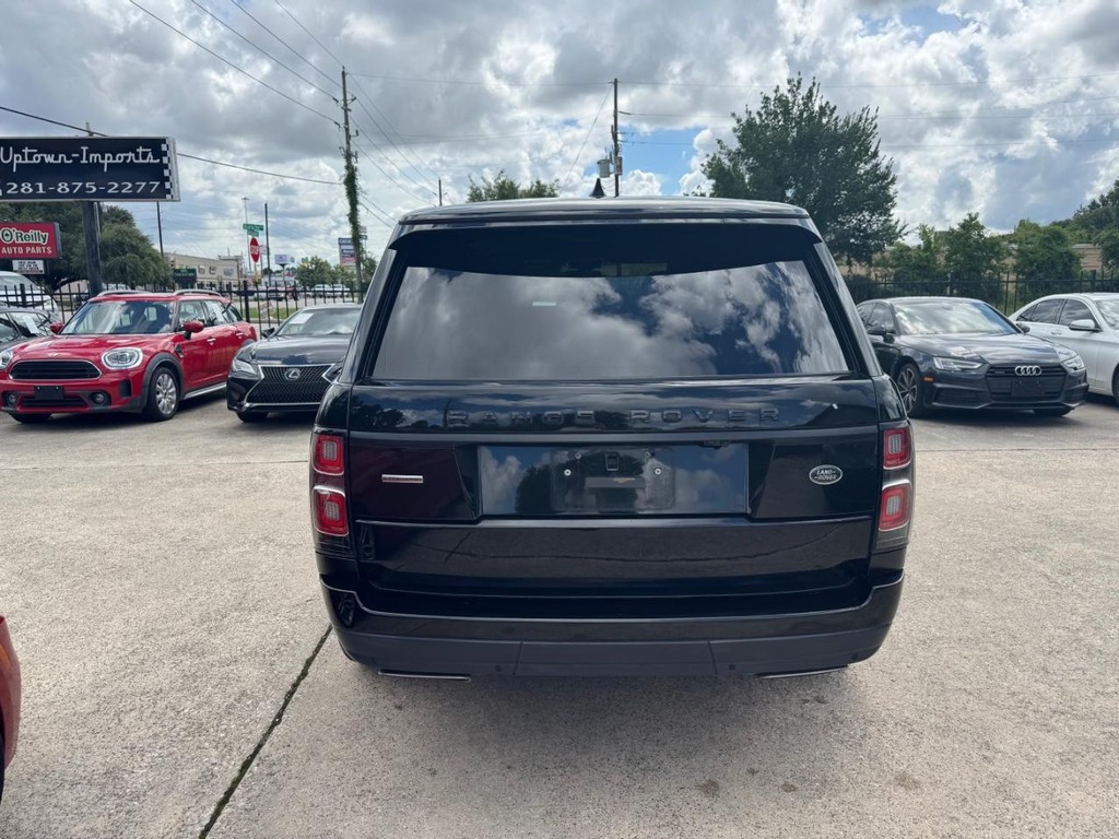 Land Rover Range Rover Vehicle Full-screen Gallery Image 07