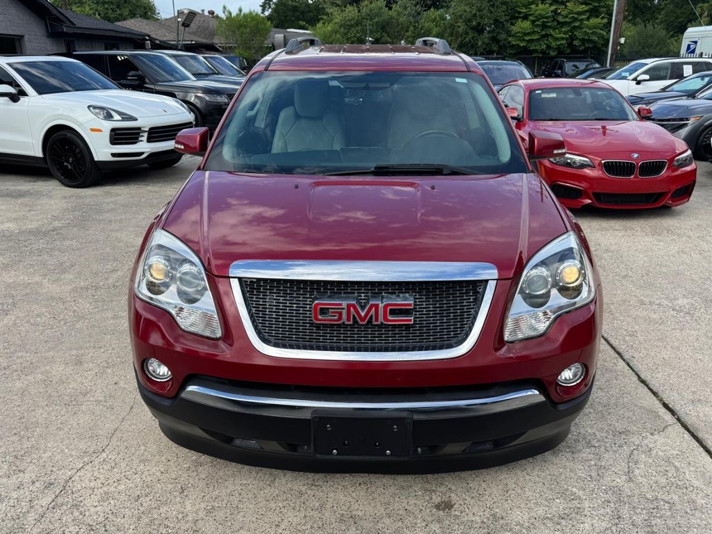GMC Acadia Vehicle Full-screen Gallery Image 03