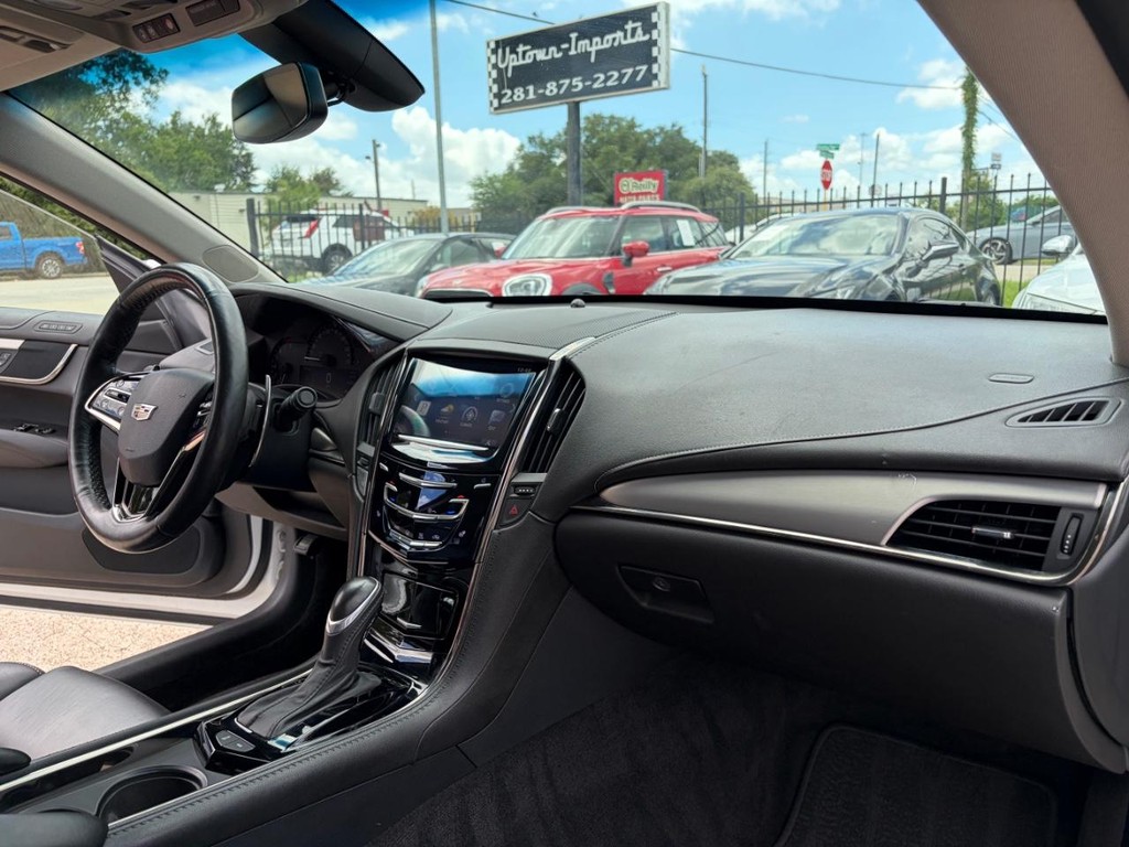 Cadillac ATS Coupe Vehicle Full-screen Gallery Image 13