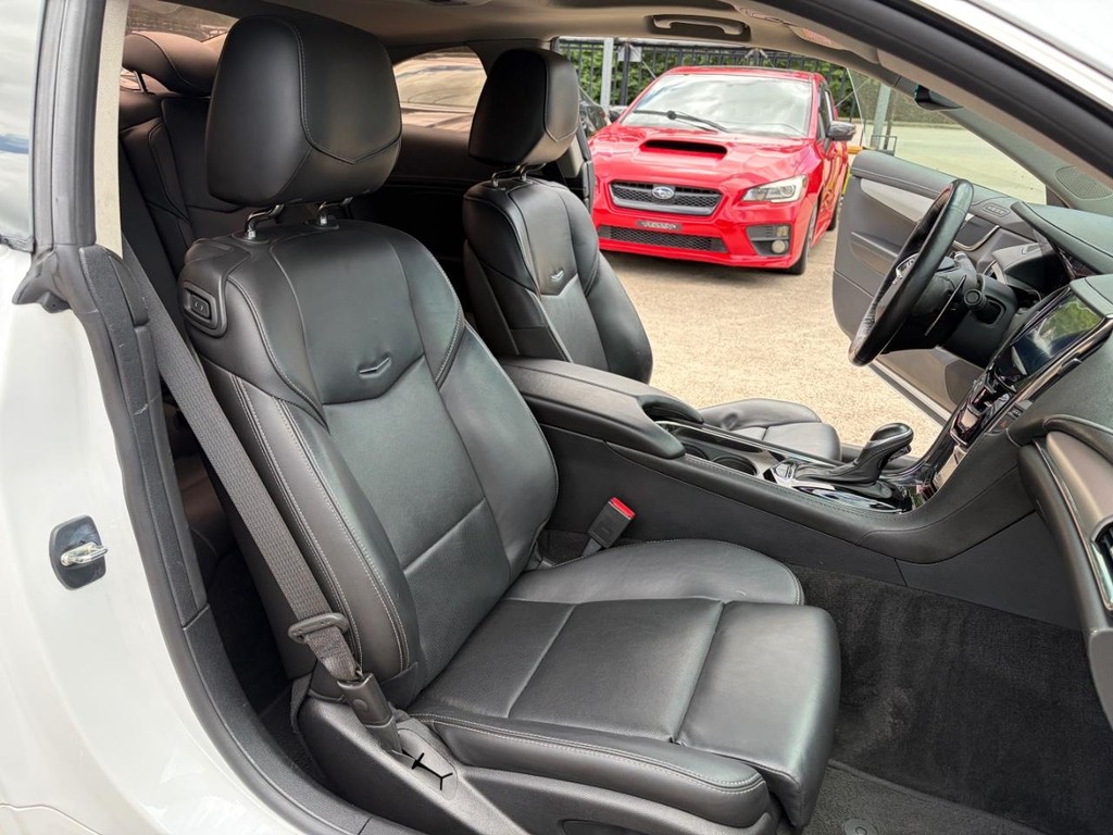 Cadillac ATS Coupe Vehicle Full-screen Gallery Image 14
