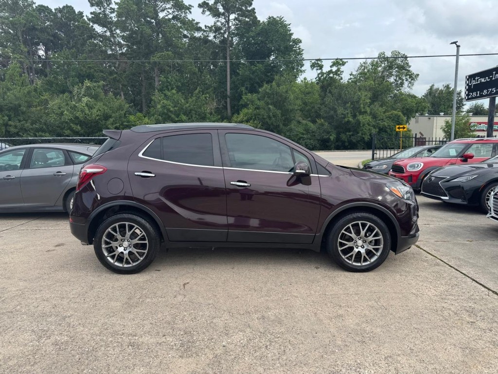 Buick Encore Vehicle Full-screen Gallery Image 03