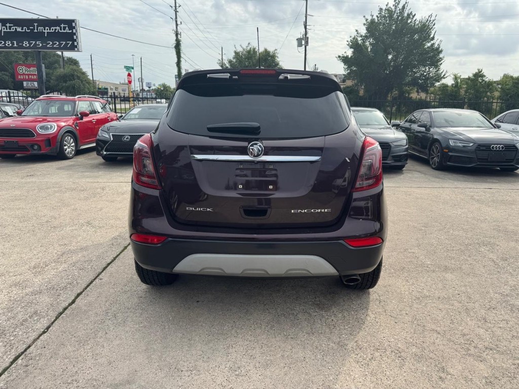 Buick Encore Vehicle Full-screen Gallery Image 06