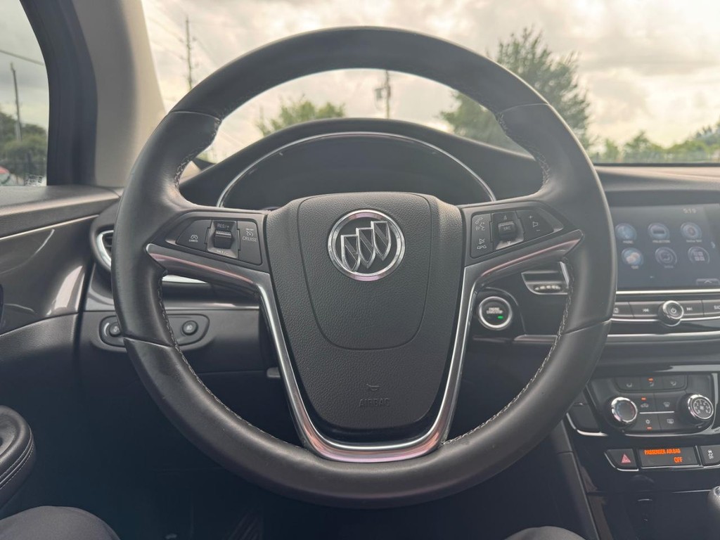 Buick Encore Vehicle Full-screen Gallery Image 19