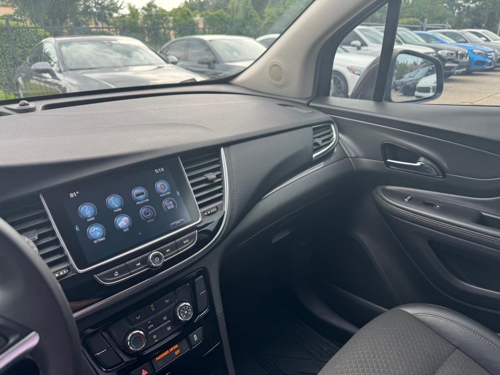 Buick Encore Vehicle Full-screen Gallery Image 22
