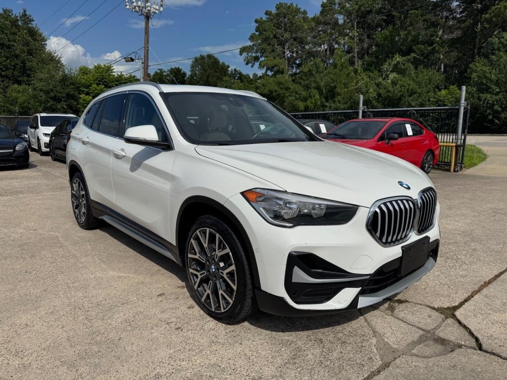 BMW X1 Vehicle Full-screen Gallery Image 06