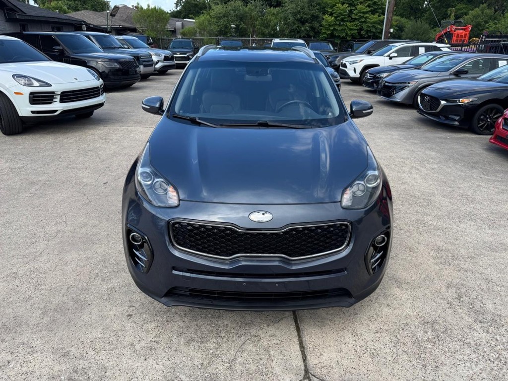 Kia Sportage Vehicle Full-screen Gallery Image 03
