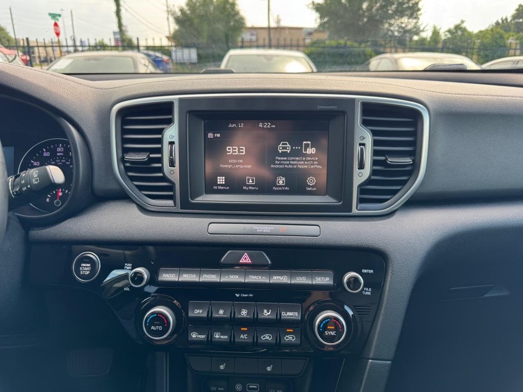 Kia Sportage Vehicle Full-screen Gallery Image 22