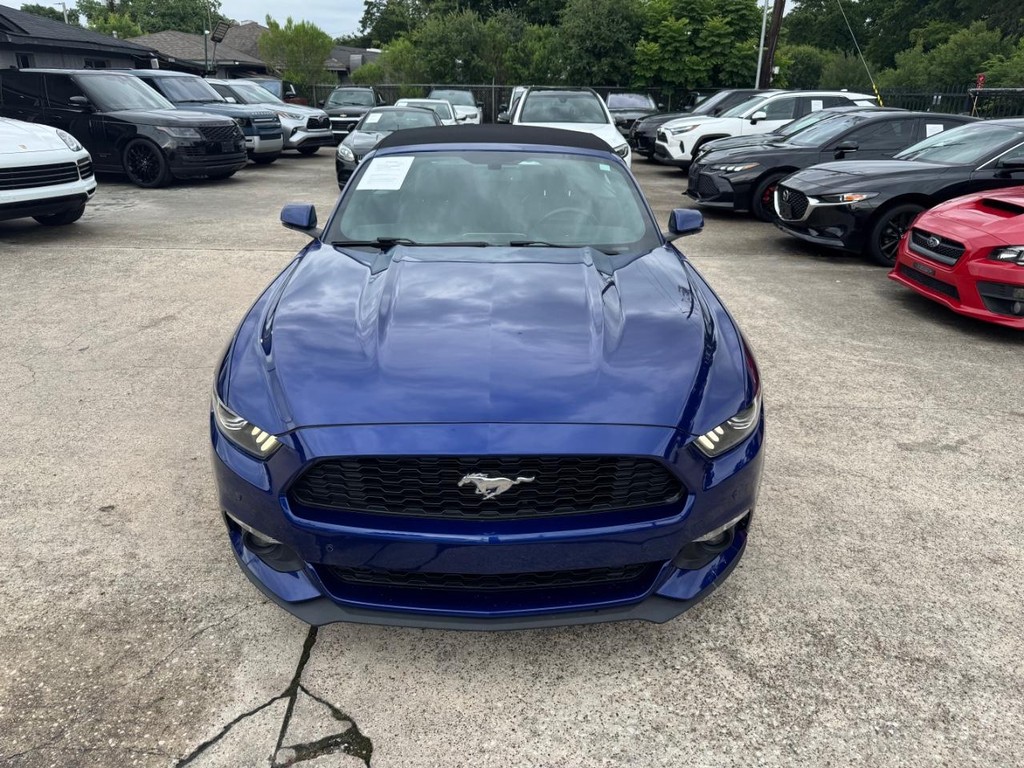 Ford Mustang Vehicle Full-screen Gallery Image 04