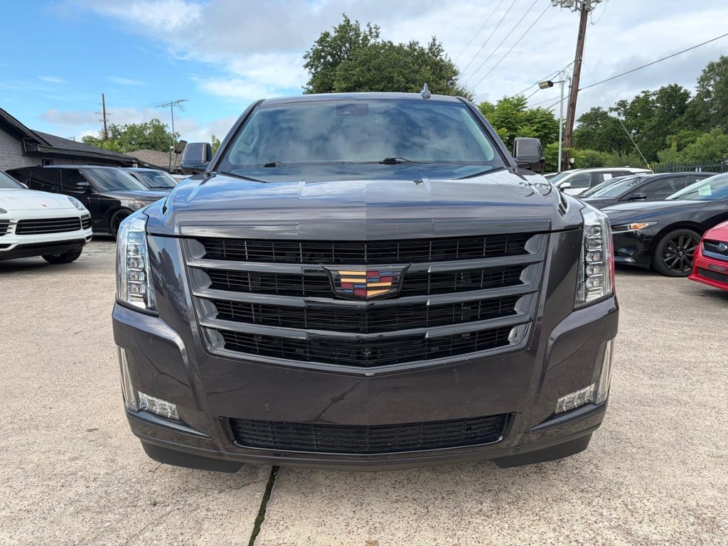 Cadillac Escalade Vehicle Full-screen Gallery Image 02