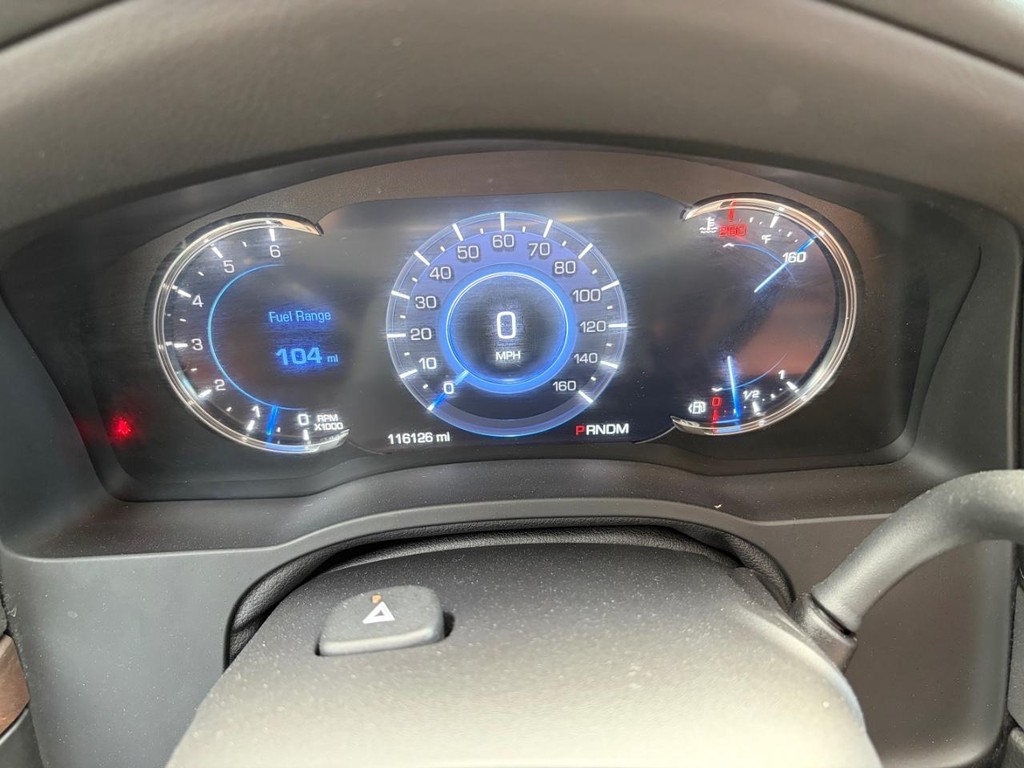 Cadillac Escalade Vehicle Full-screen Gallery Image 22