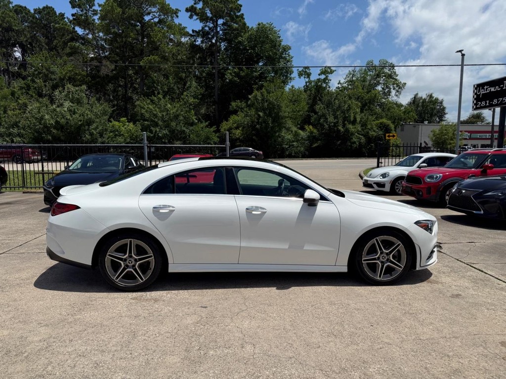 Mercedes-Benz CLA Vehicle Full-screen Gallery Image 05