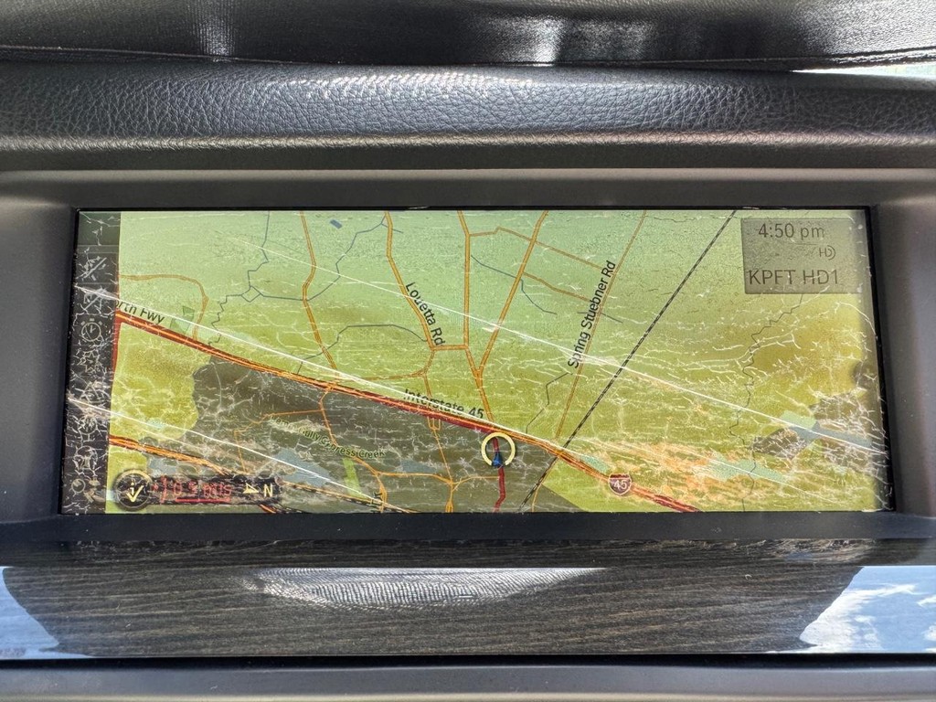 BMW 535i Vehicle Full-screen Gallery Image 26