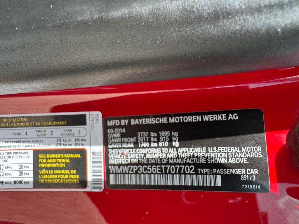 MINI Cooper Convertible Vehicle Full-screen Gallery Image 34
