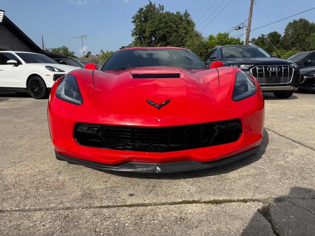 Chevrolet Corvette Vehicle Full-screen Gallery Image 02