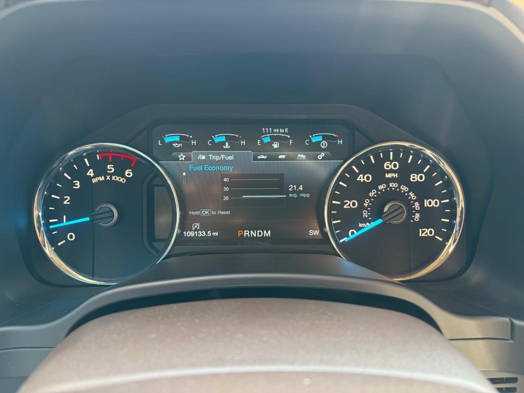 Ford F-150 Vehicle Full-screen Gallery Image 21
