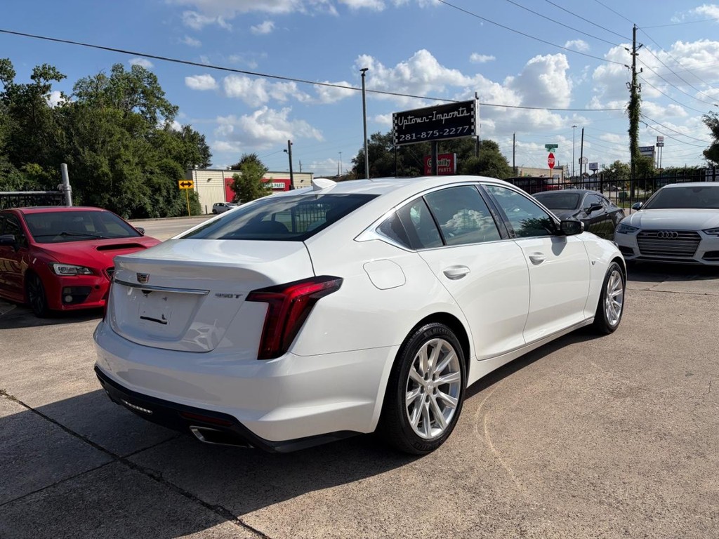Cadillac CT5 Vehicle Full-screen Gallery Image 06