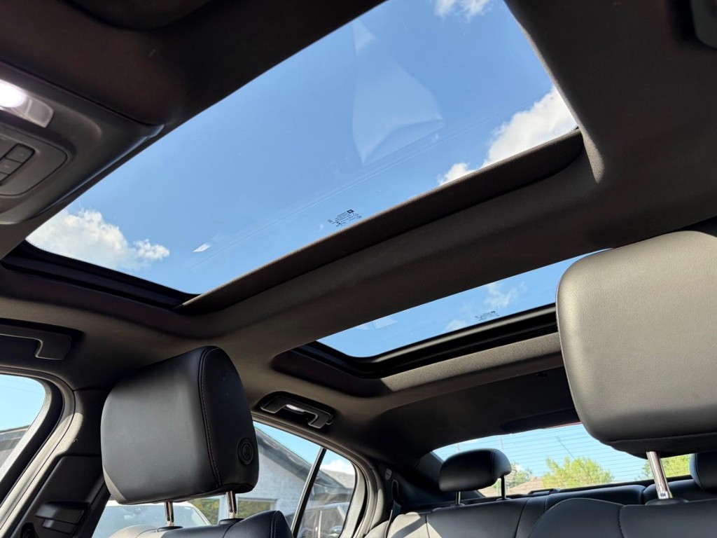 Cadillac CT5 Vehicle Full-screen Gallery Image 27