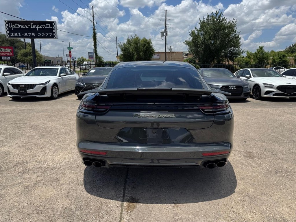Porsche Panamera Vehicle Full-screen Gallery Image 07