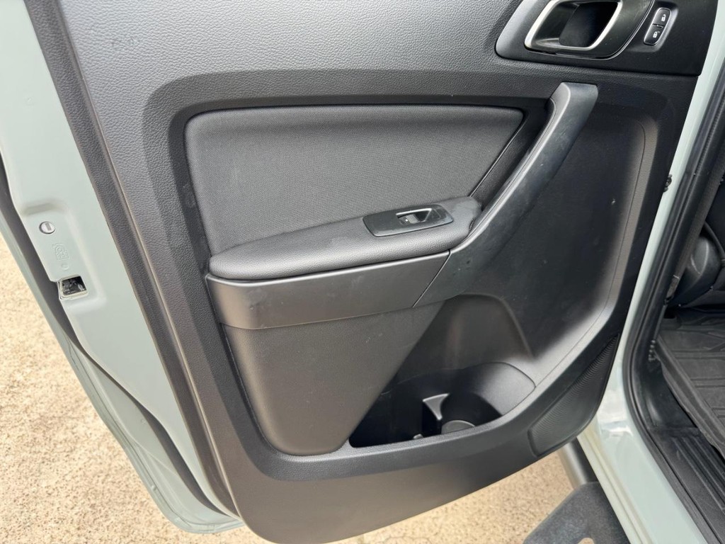 Ford Ranger Vehicle Full-screen Gallery Image 19