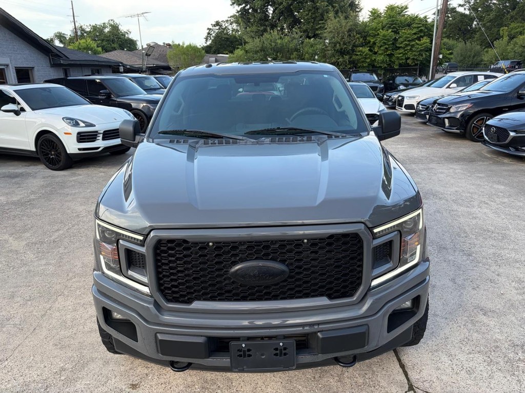 Ford F-150 Vehicle Full-screen Gallery Image 03