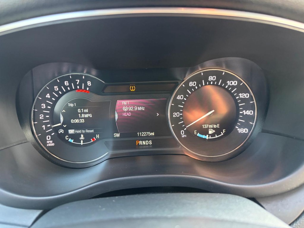 Lincoln MKC Vehicle Full-screen Gallery Image 21