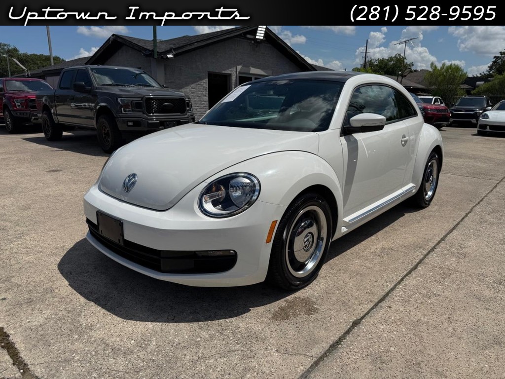 Candy White 2012 Volkswagen Beetle Hatchback Front-Wheel Drive Automatic