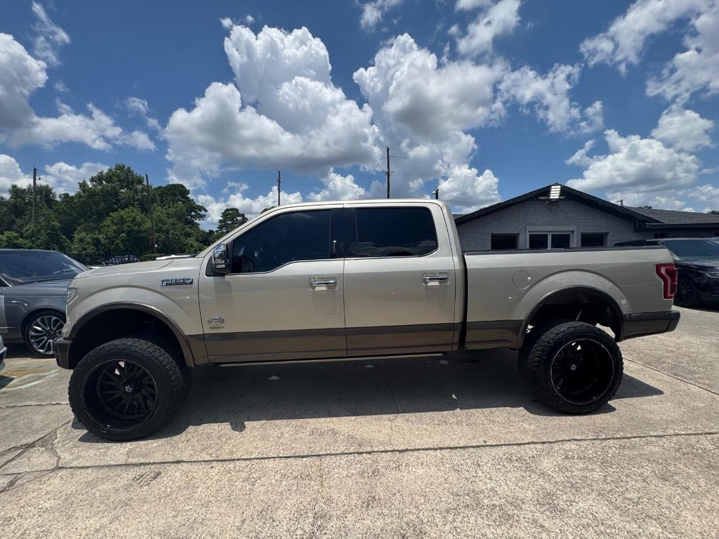 Ford F-150 Vehicle Full-screen Gallery Image 09