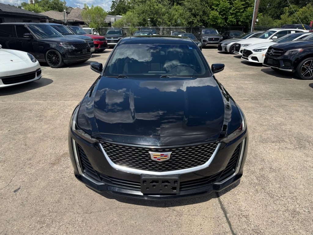 Cadillac CT5 Vehicle Full-screen Gallery Image 05
