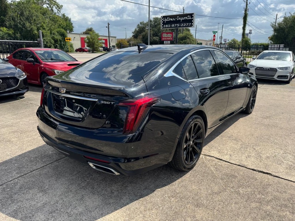 Cadillac CT5 Vehicle Full-screen Gallery Image 06